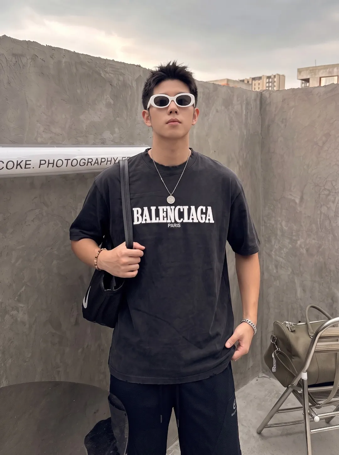 P100✨🔥 [BALENCIAGA] 2026FW short-sleeved T-shirt Premium 26s double yarn 300g fabric embroidery fraying process Color: Black White Red Size: S M L XL 2XL